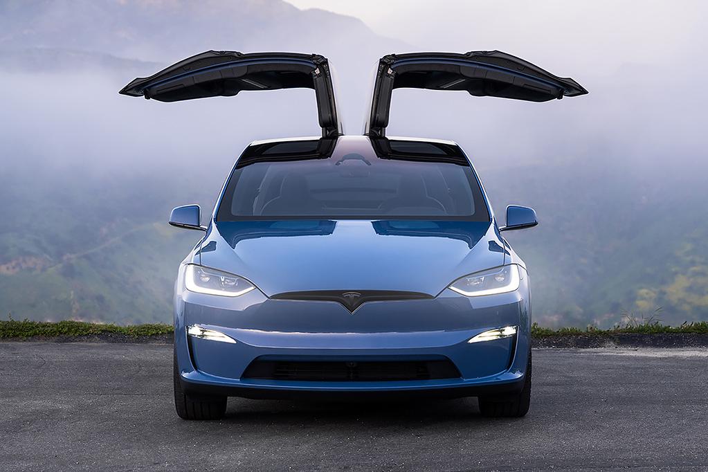 Tesla Model X Plaid
